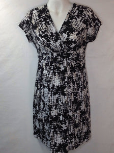 Size Medium Motherhood TAUPE & BLACK Dress