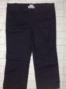 Size Medium OLD NAVY MATERNITY Black Solid Capri