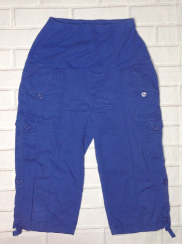 Size Medium Oh Mamma Blue Solid Capri