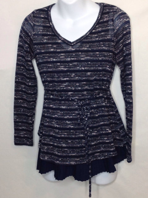 Size Small Motherhood BLUE & WHITE Top