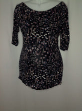 Size Small Motherhood Black Print Flowers Top