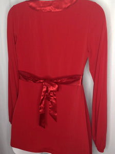 Size Small Motherhood Red Solid Top