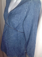 Size Small Old Navy Denim Solid Top