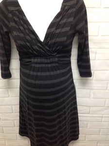 Size MAT X-SMALL OLD NAVY MATERNITY Charcoal Cotton Blend Stripe Dress