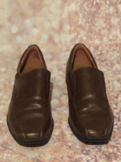 Smart Fit Brown Shoes Size 2.5