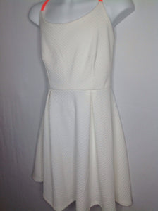 Soprano CREAM & CORAL Dress
