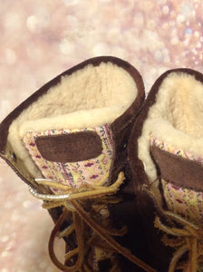 Sperry Brown & Pink Boots Size 6