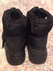THERMOLITE Black Snowboots Size