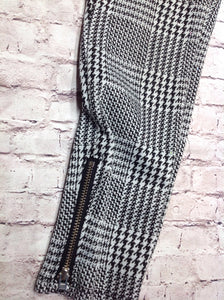 Wonder Nation Black & White Pants