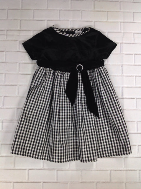 Youngland Black & White Dress